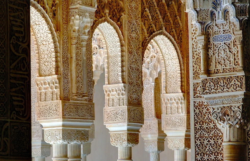 <p><a href="https://www.frommers.com/destinations/granada/attractions/alhambra-and-generalife" target="_blank"><strong>The&nbsp;Alhambra and Generalife</strong></a>&mdash;lives up to its origins as a fortress by repelling all without reservations, which are available starting three months ahead and usually sell out.</p>