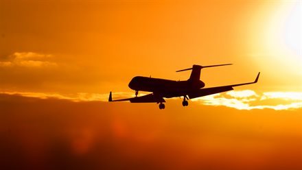 When's the Best Time to Book Airfares? A Major Search Engine Comes Out With Some Very Specific, And Helpful, Advice | Frommer's