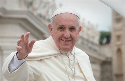 Luxury Travel Service Offers Chance to Meet Pope Francis—for $25,000 | Frommer's
