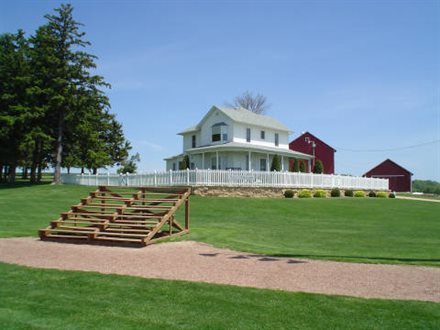 "Field of Dreams" House to Open for Tours | Frommer's