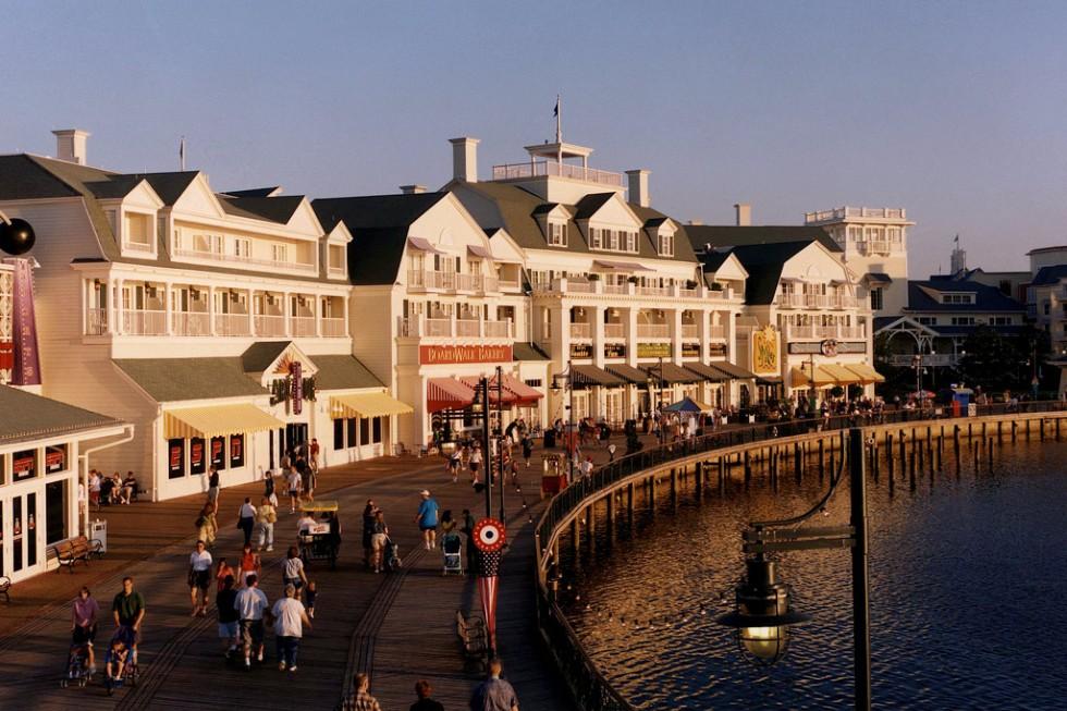 The charm and flavor of the 1930s Mid-Atlantic coast is recaptured at Disney's BoardWalk.