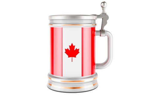 beer stein decorated with red Canada maple leaf (illustration)
