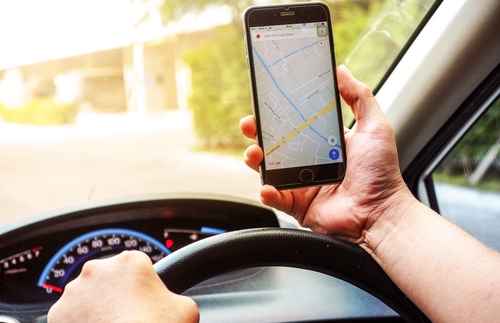 Driving in Thailand with handheld smartphone map app