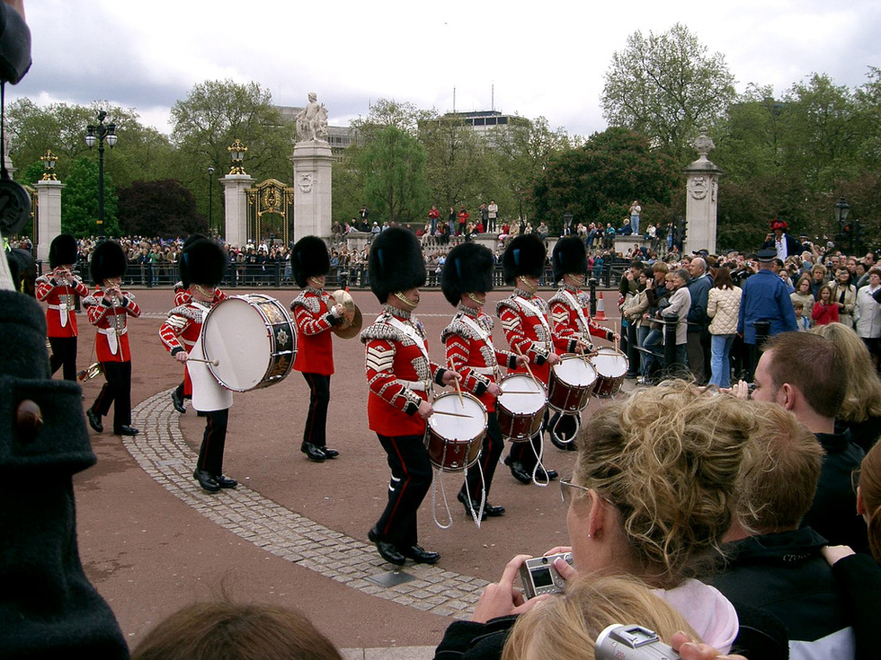 Changing the Guard, Buckingham Palace