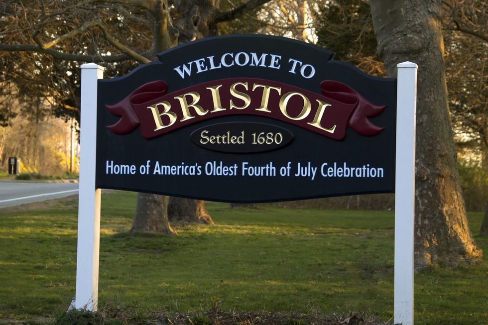 America S Best Summer Towns Bristol Rhode Island