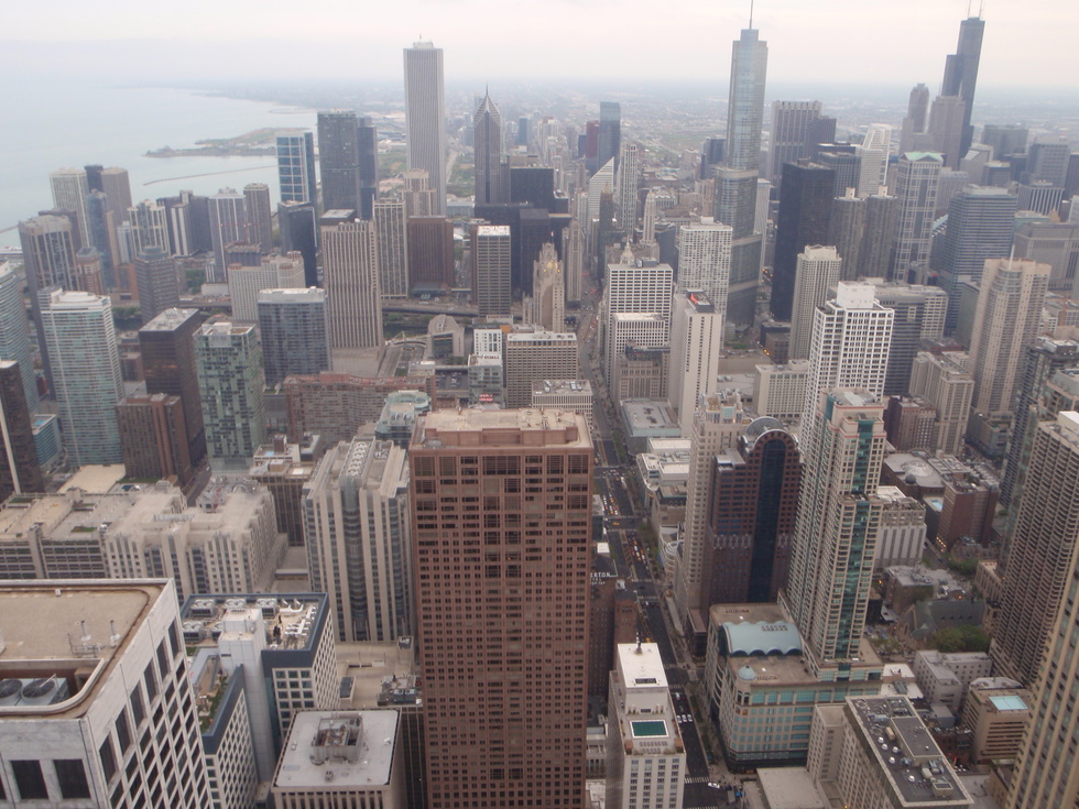 A view of the Chicago skyline 