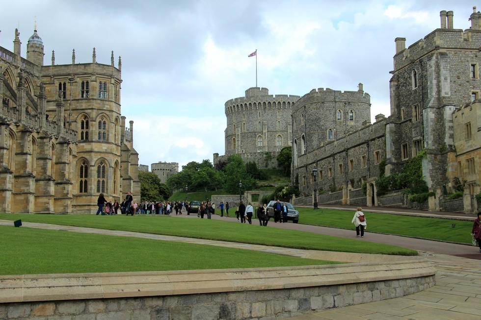 Green lawn path to Royal Windsor Castle