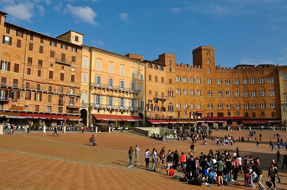 People crowded in Siena's Piazza del Campo