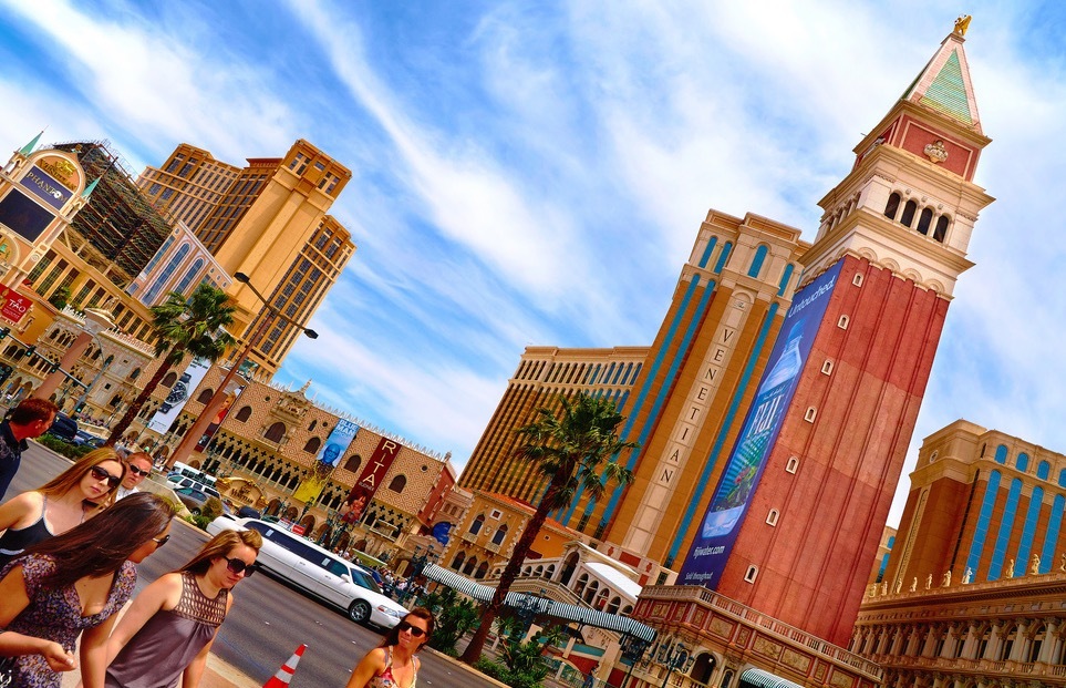 All the Las Vegas Hotels' Resort Fees—So You'll Know the True