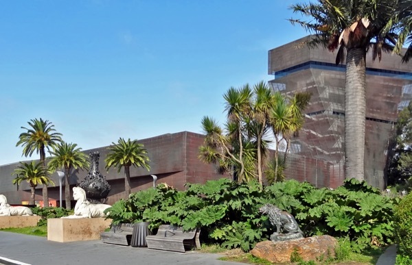The de Young Museum in Golden Gate Park, San Francisco.