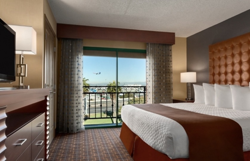 Embassy Suites by Hilton LAX South