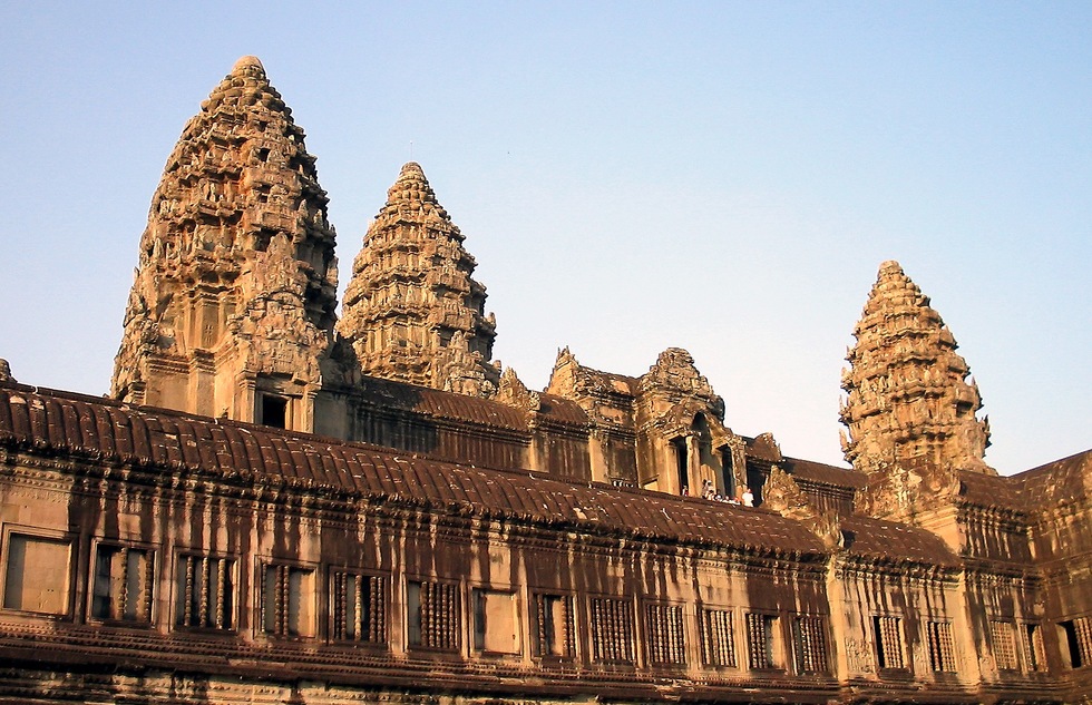 Price Hike and Dress Code at Angkor Wat, Bestsellers at Airports, and More: Today's Travel Briefing | Frommer's