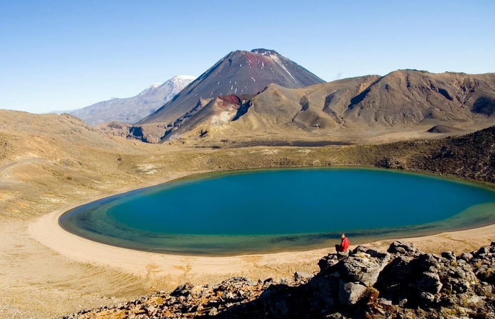 A crater lake in front of Mount Ngauruhoe in New Zealand's Tongariro National Park