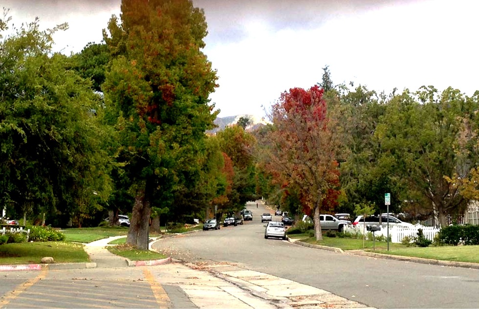 Lamour and Viro roads, La Cañada Flintridge, California