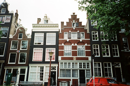 Tips for Booking a Hotel in Amsterdam | Frommer's