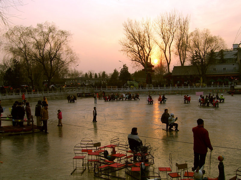 Skating at Shichahai in Beijing