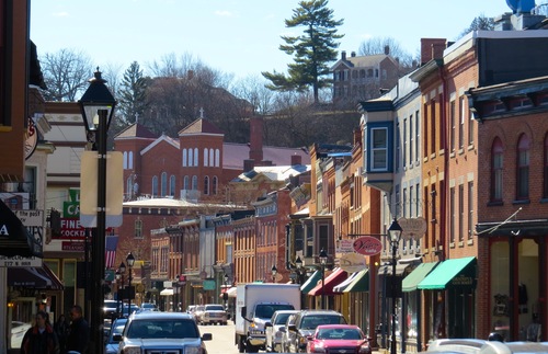 Ghost-Hunting in Galena: Talking to the Dead in the Heartland | Frommer's