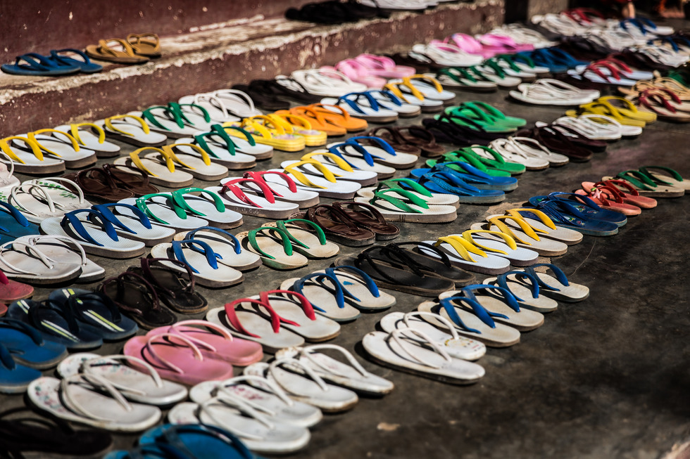 Tourist Jailed for Wearing Sandals in Asian Temple | Frommer's