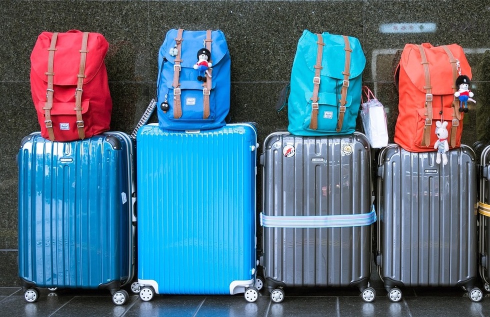 Better Pack Light! Mishandled Checked Luggage Spikes at Airports | Frommer's
