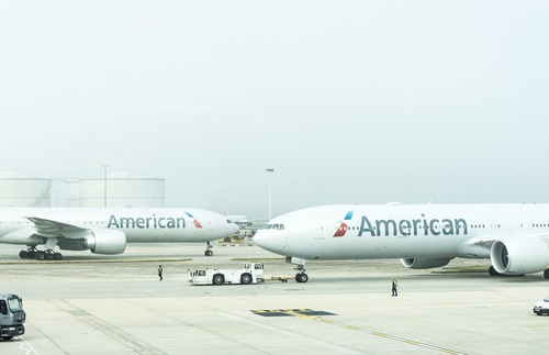 Will an American Airlines Pilot Scheduling Glitch Leave You Stranded During the Holidays?  | Frommer's