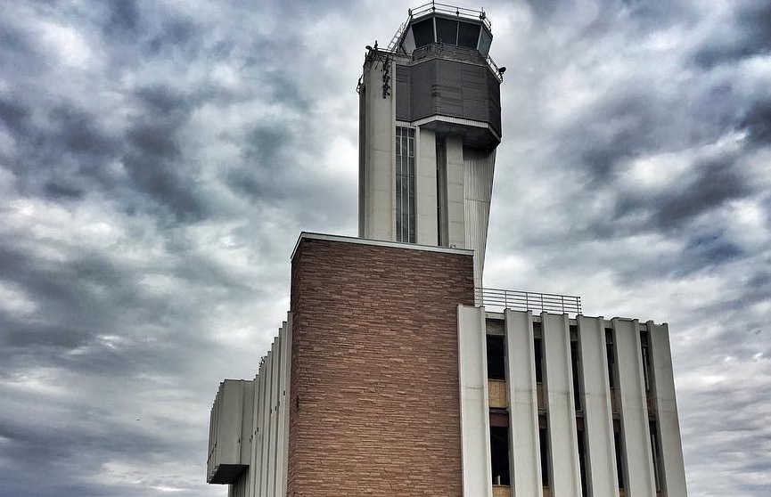 In Denver You Can Dine in a Former Air Traffic Control Tower | Frommer's