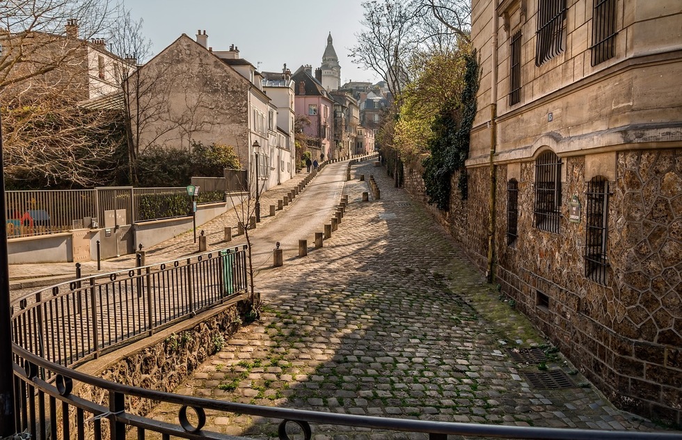 The Best Neighborhoods for Getting Lost in Paris | Frommer's