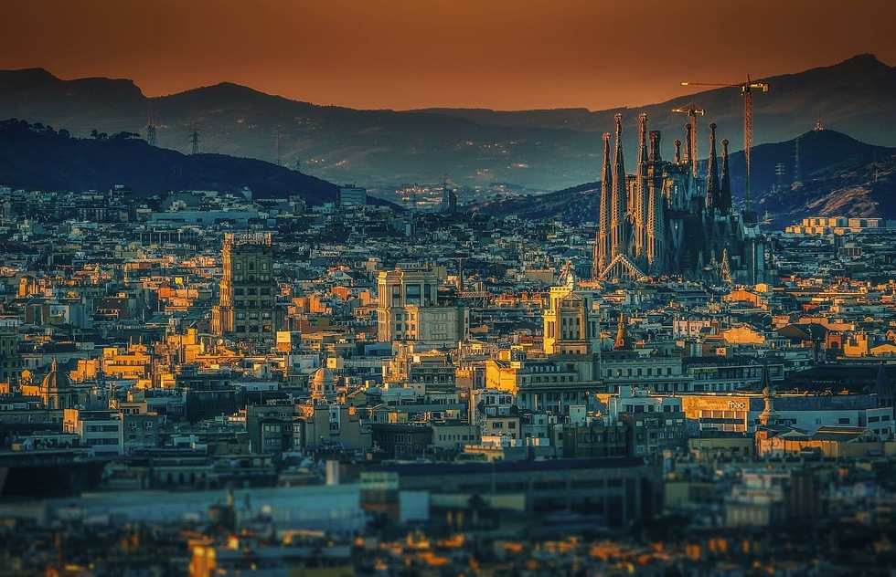 Barcelona Unveils Website for Finding Legal Apartment Rentals | Frommer's