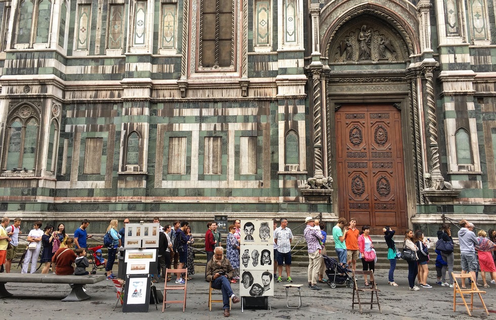 New Law: Eat on the Streets of Florence and You Could Be Fined $580 | Frommer's