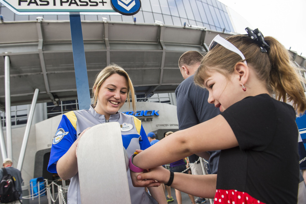 Disney Officially Kills FastPass, Will Charge Extra to Use the New "Lightning Lane" | Frommer's
