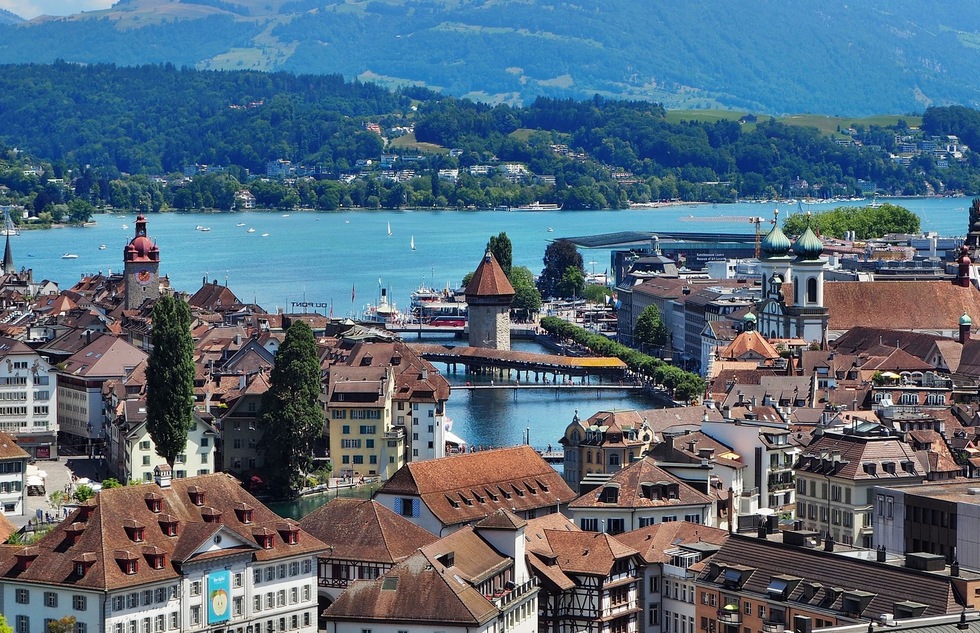 Boost Your Overseas Vacation with a Free Stopover in Switzerland or Belgium | Frommer's