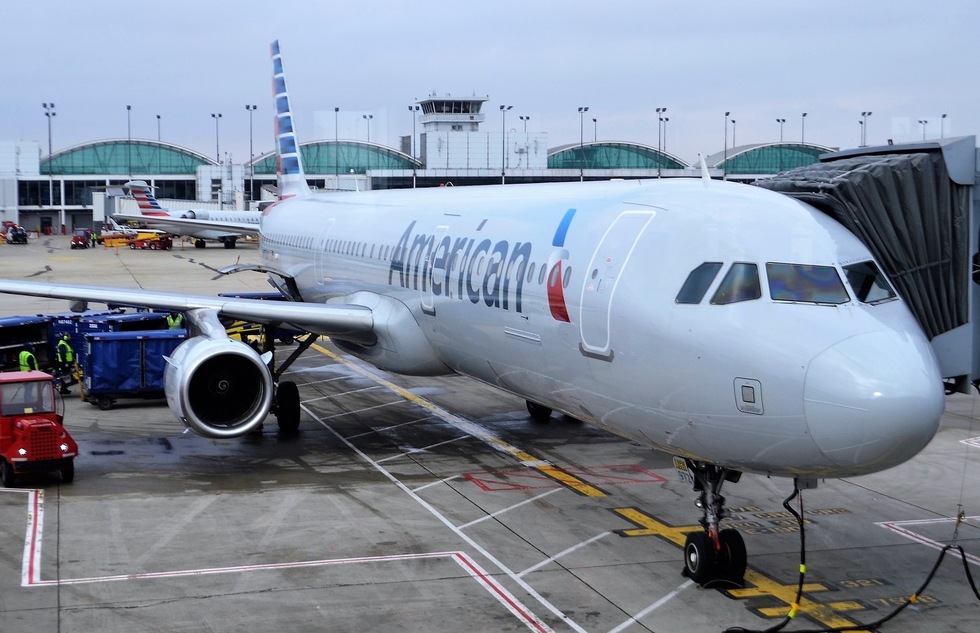 American Airlines Will Allow Early Boarding for Flyers with Nut Allergies | Frommer's