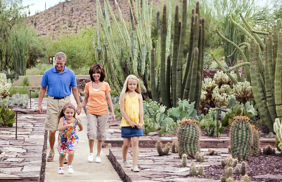Cheap vacation ideas in U.S. cities for families: Phoenix, Arizona
