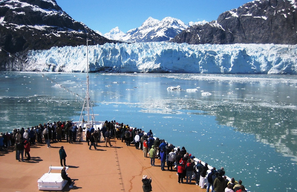 What to do in Alaska in summer: See glaciers up close