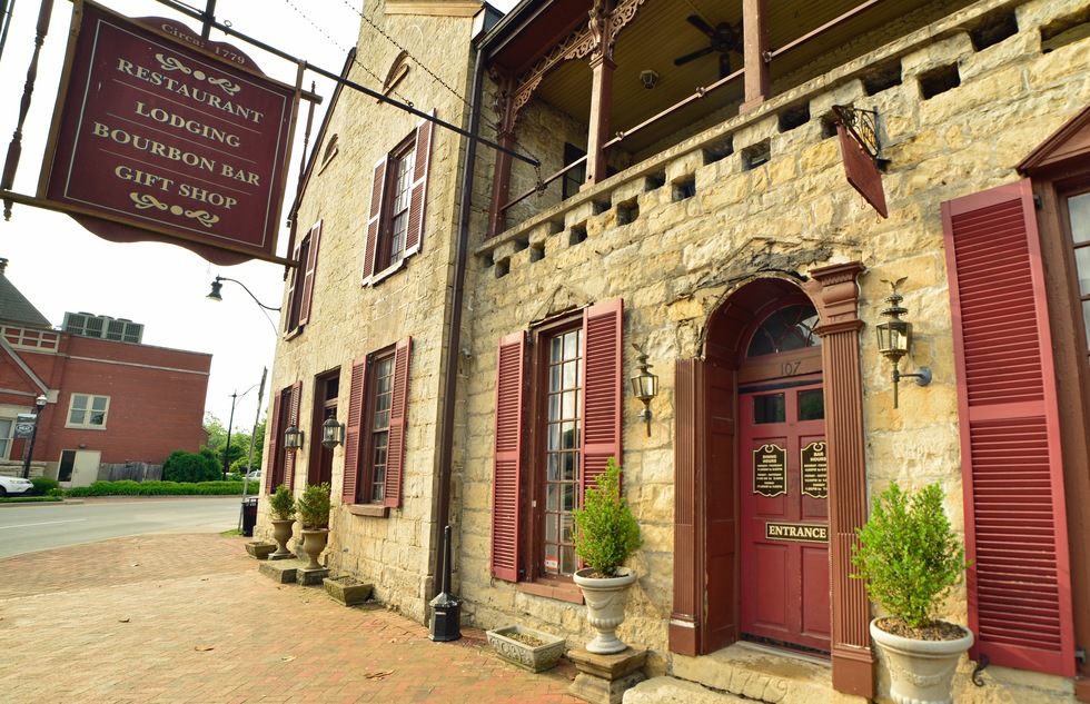 Old Talbott Tavern in Bardstown, Kentucky