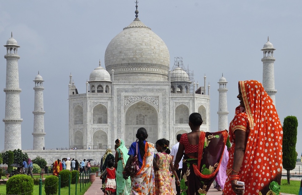 Can the Taj Mahal Be Saved? New Measures To Preserve India's Wonder | Frommer's
