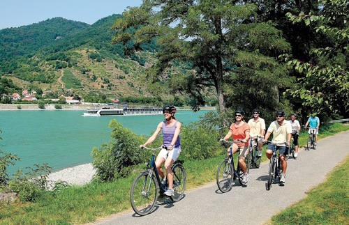 Arthur Frommer: River Cruises Are Rushing to Attract Younger Passengers | Frommer's