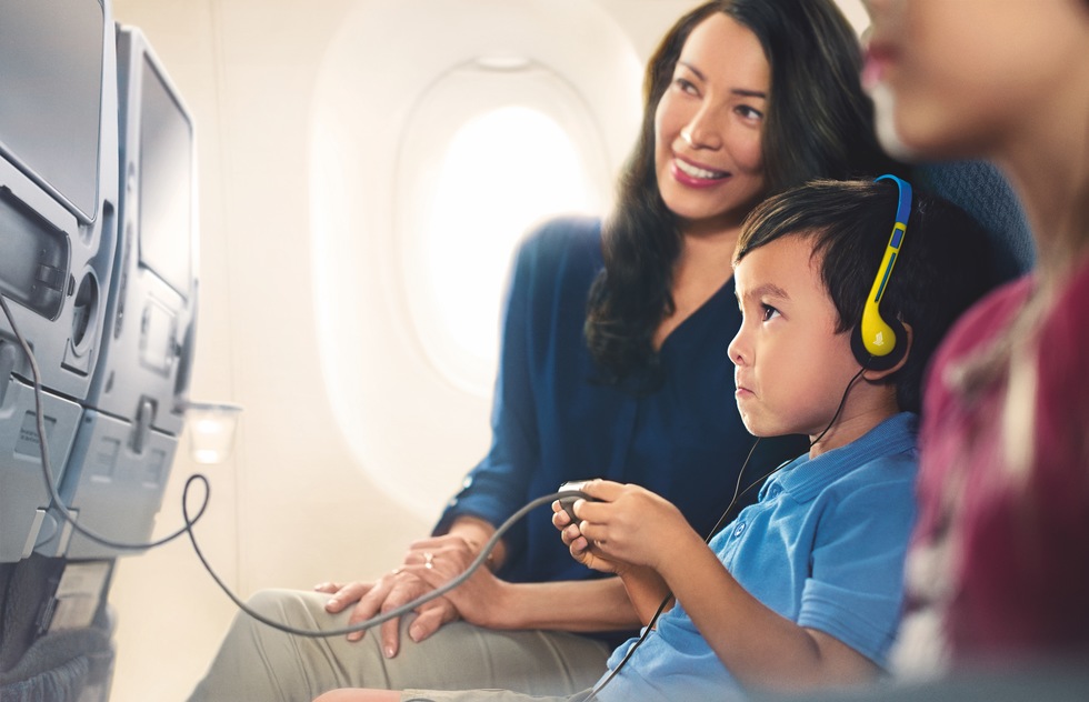 How Families Can Sit Together on Airplanes | Frommer's