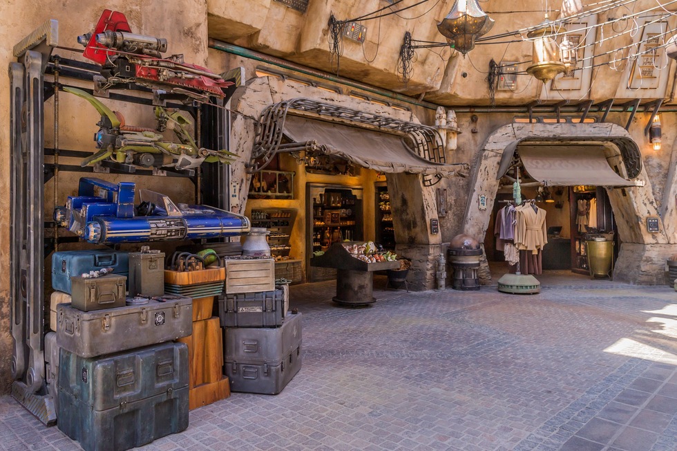 Star Wars: Galaxy's Edge: What you need to know to enjoy it better? You Can Build a Profile Using the App