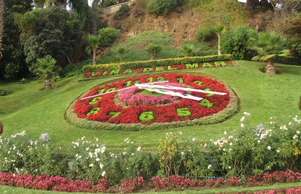 Flower clock in Viña del Mar, Chile