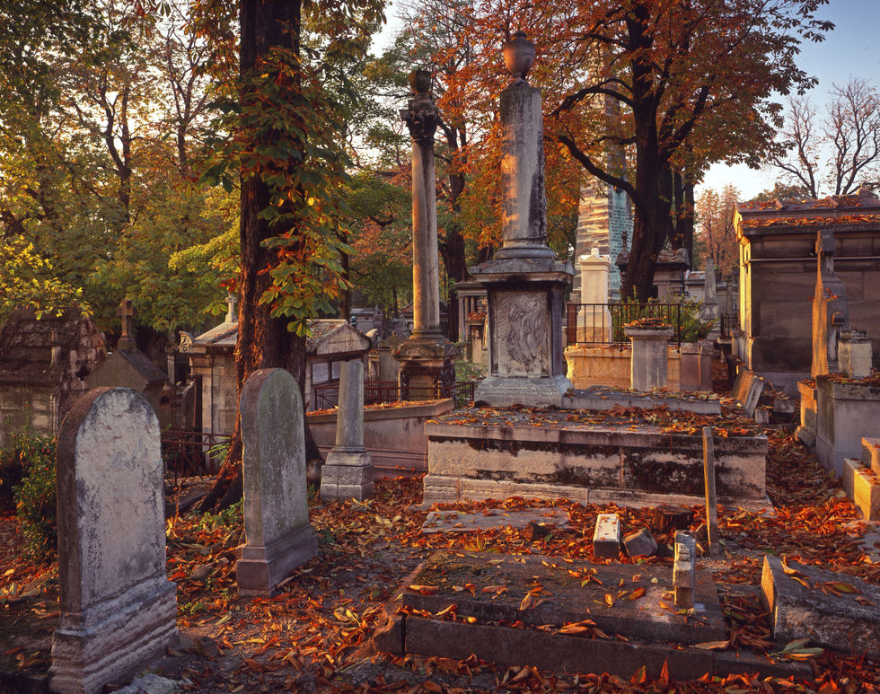 Père-Lachaise Cemetery in Paris: The Romantic Section