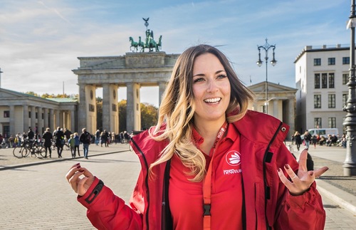 Just How Do "Free Tours" Work? An Interview With Sandemans New Europe | Frommer's
