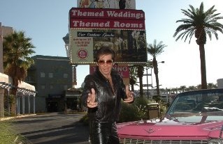 Elvis impersonator at the Viva Las Vegas Wedding Chapel