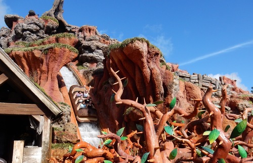How Splash Mountain Became Disney's Most Problematic Ride | Frommer's