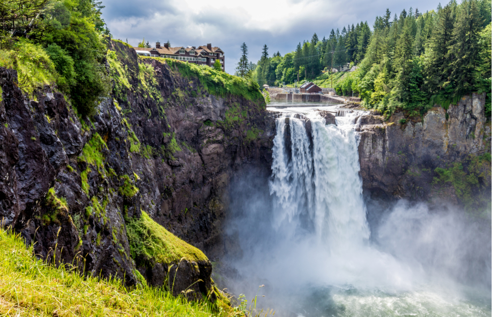 Best U.S. waterfall hikes: Snoqualmie Falls in Washington State