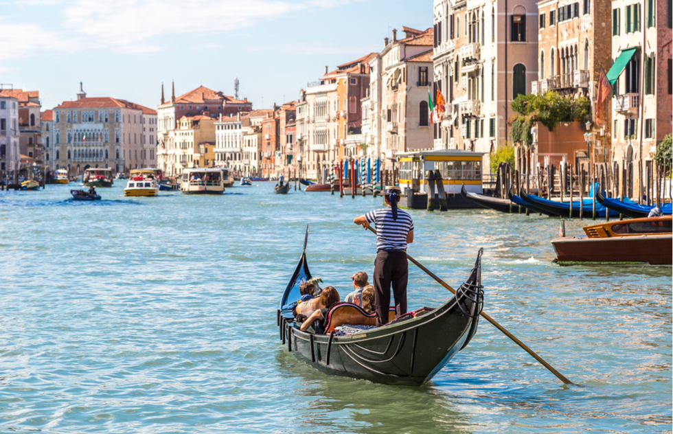 Tourist Overload: Venice Limits Gondola Capacity Due to Heavier Visitors | Frommer's
