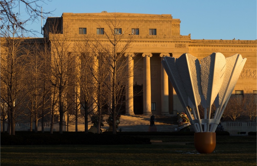 The shuttlecock at the Nelson-Atkins Museum in Kansas City