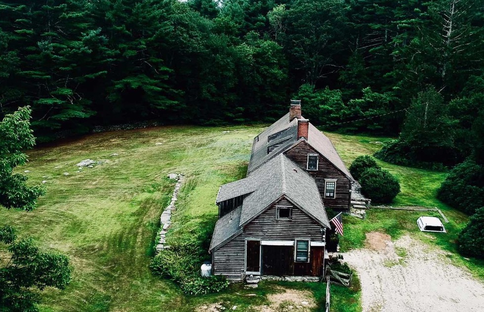 3 Bed, 2 Bath, 1 Poltergeist: “The Conjuring” House Is for Sale | Frommer's