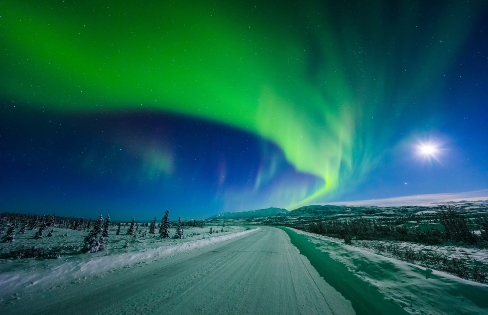 Nat Geo's "America the Beautiful" book: Northern Lights in Alaska