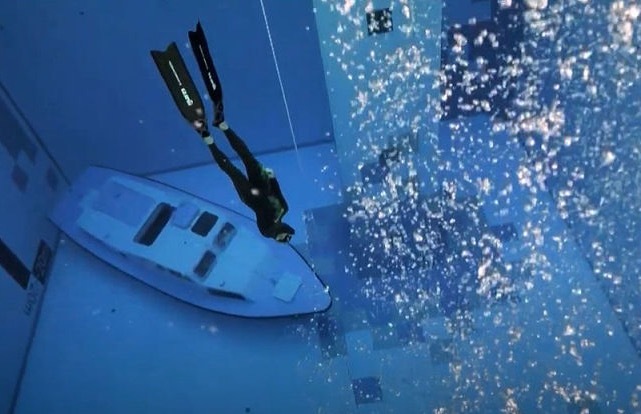 Dive in! World's Deepest Pool Now Open in Poland | Frommer's