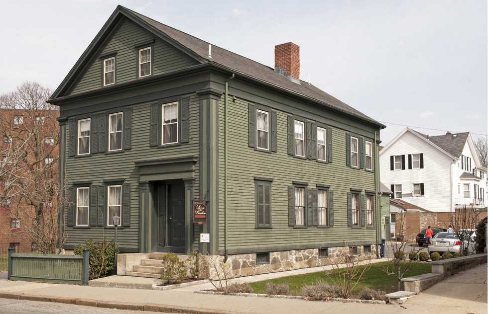 Are You a Morbid Millionaire? Lizzie Borden's House-Turned-B&B Is for Sale | Frommer's